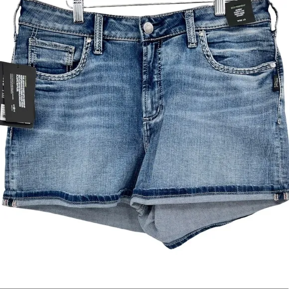 NWT Silver Jeans Co Avery Curvy Fit High Rise Indigo Blue Shorts Women's size 32