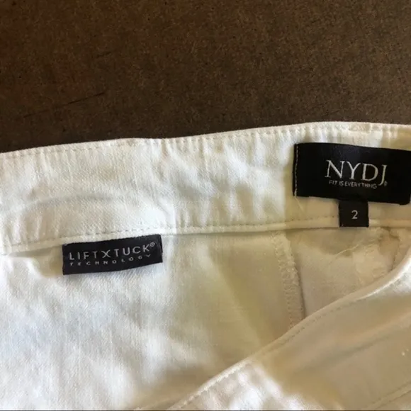 NYDJ linen shorts size 2
