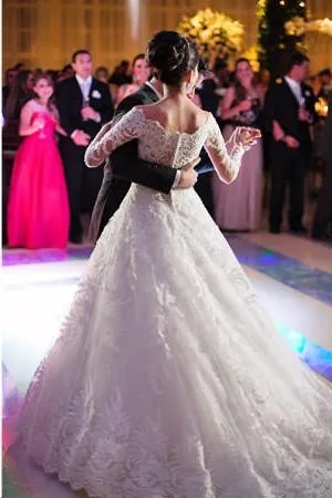 Off-the-shoulder Lace Wedding Dresses with Long Sleeves