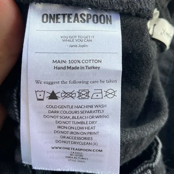 ONE TEASPOON Bandits denim shorts. Size 27
