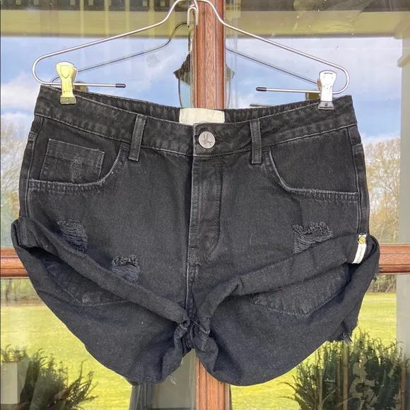 ONE TEASPOON Bandits denim shorts. Size 27