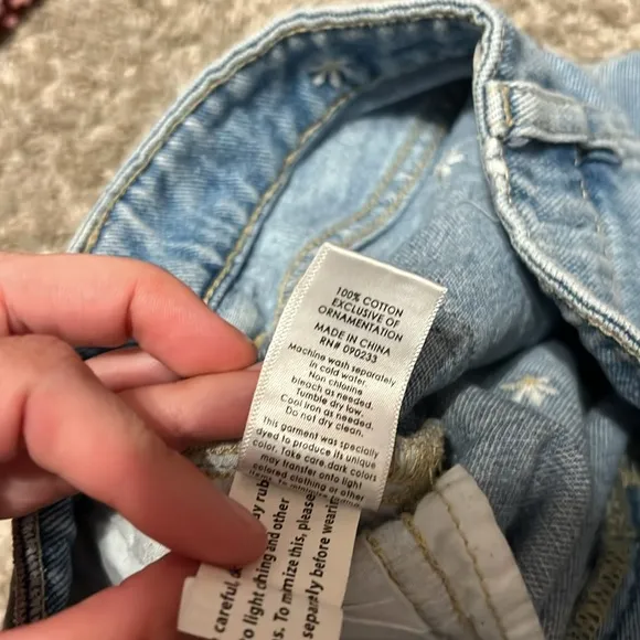 Pacsun Raining Daisy Denim Mom Shorts Size 27