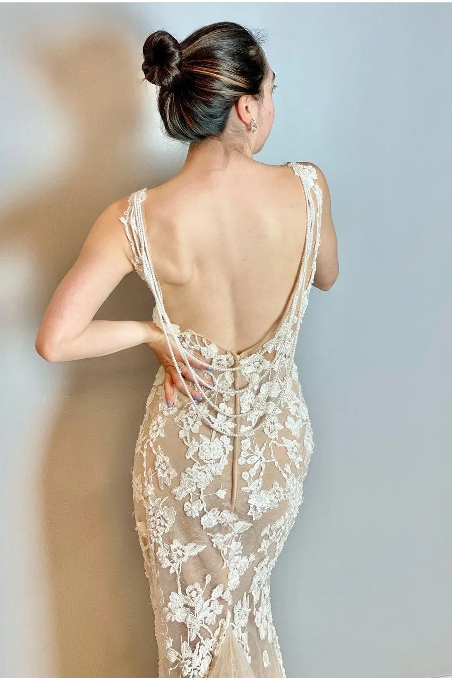 Pearls Backless Lace Mermaid Wedding Dresses Online