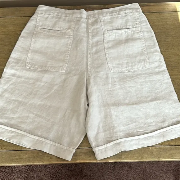 Poetry 100% Linen Women’s Shorts. Size 10. New