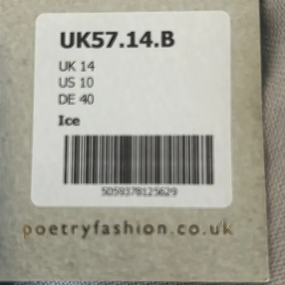 Poetry 100% Linen Women’s Shorts. Size 10. New