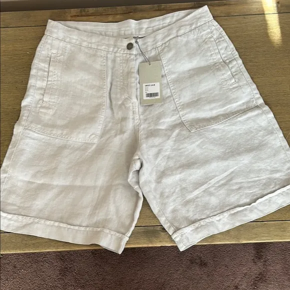 Poetry 100% Linen Women’s Shorts. Size 10. New