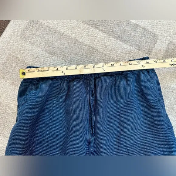 POETRY Women’s Striped Linen Shorts Dark Blue (Size 6)