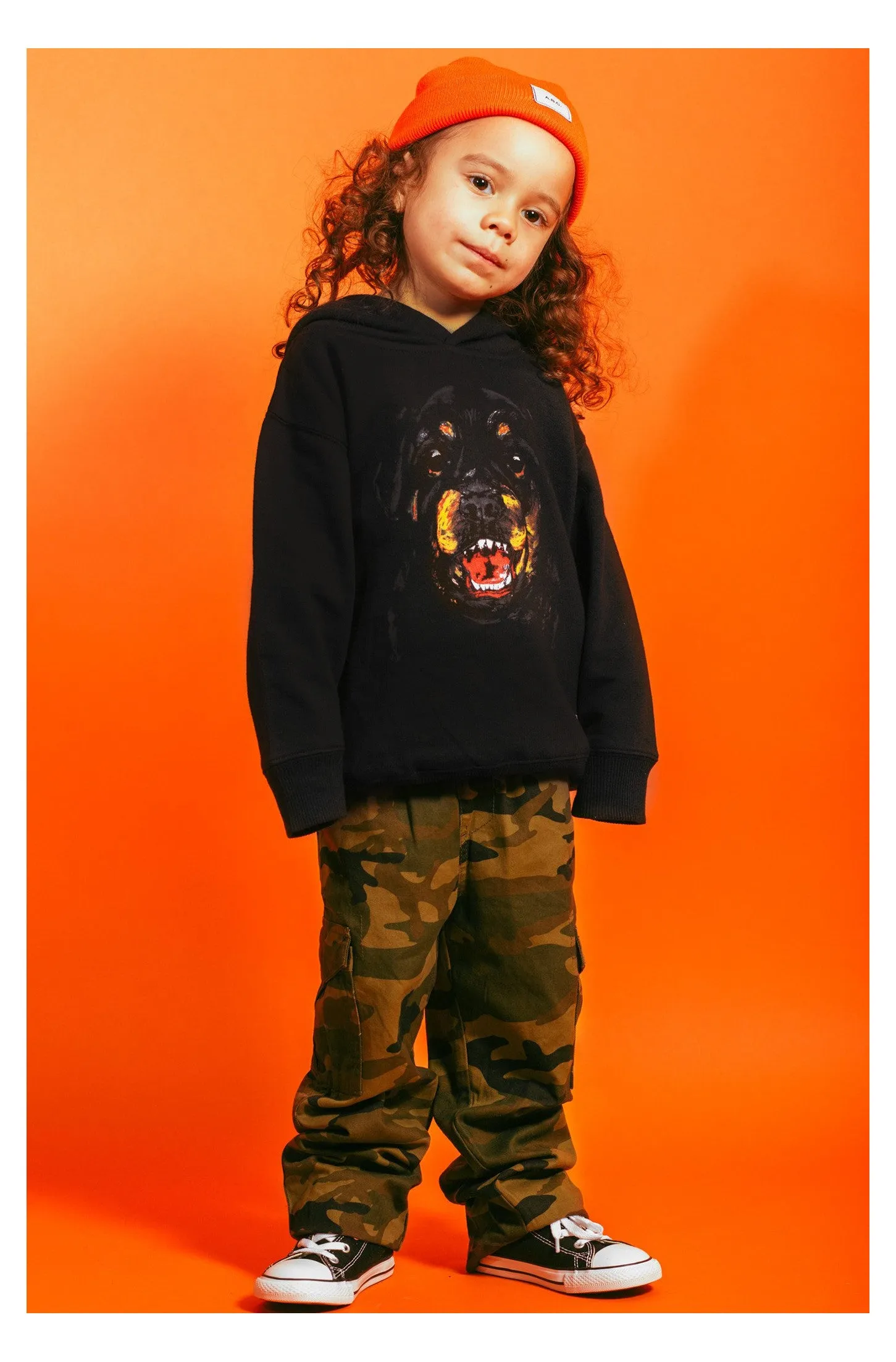 PUPVENCHY HOODIE (BLACK)