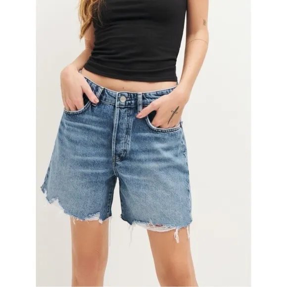 Reformation Jeans Size 30 Raye Mid Rise Relaxed Denim Shorts in Denver Wash
