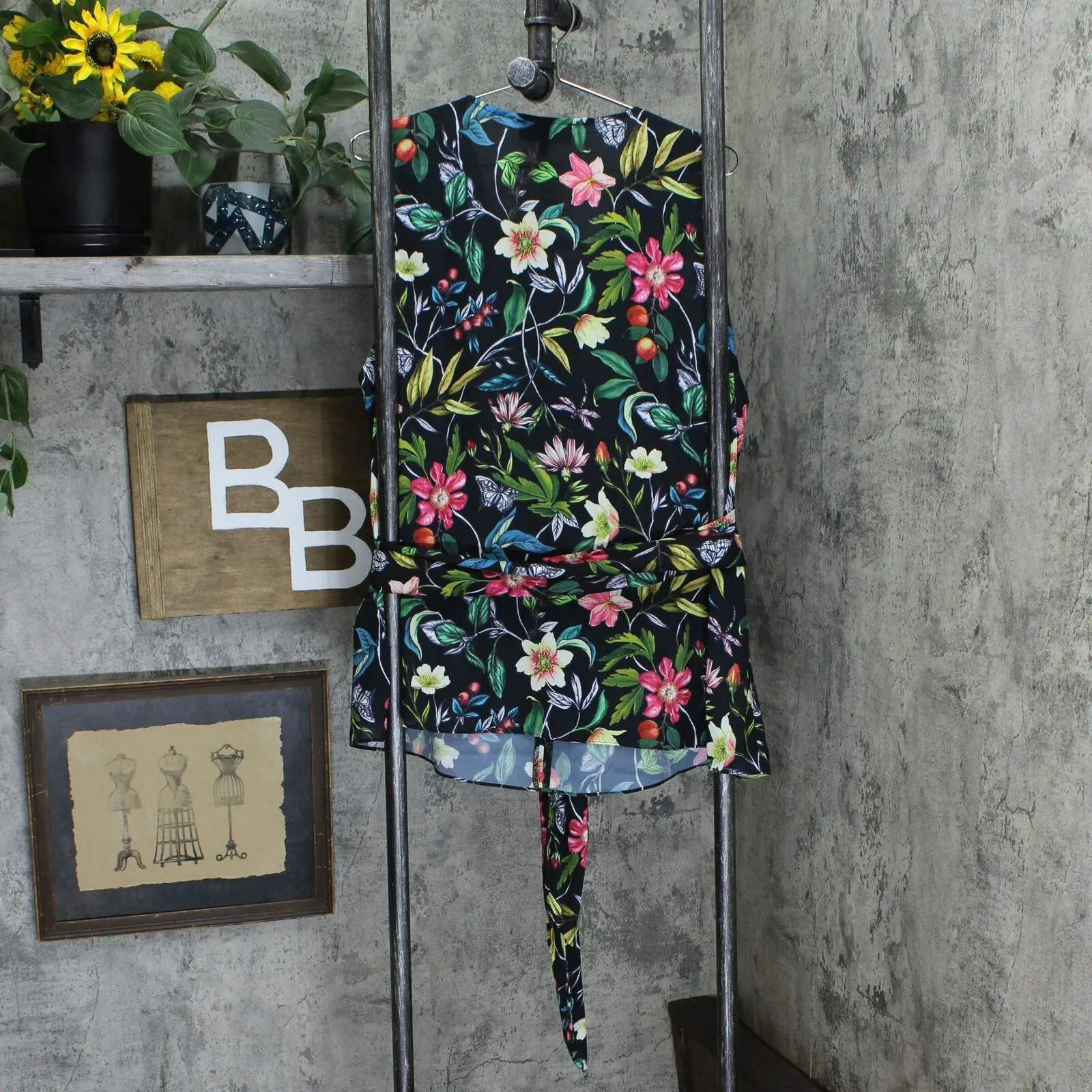 Sam Edelman Plus Size Sleeveless V-Neck Floral Wrap Blouse