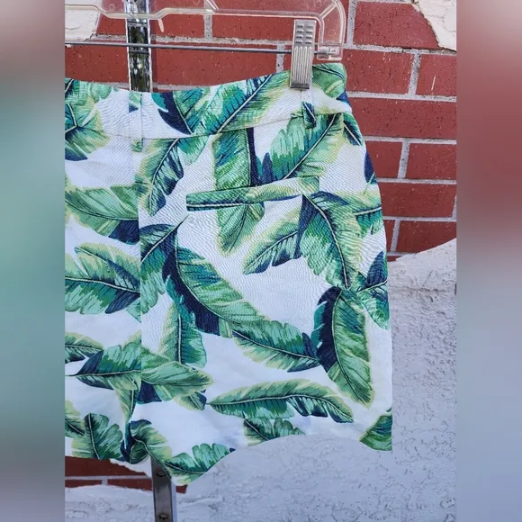 SMALL women AMANDA UPRICHARD x REVOLVE leaf linen blend zipper shorts Beverly