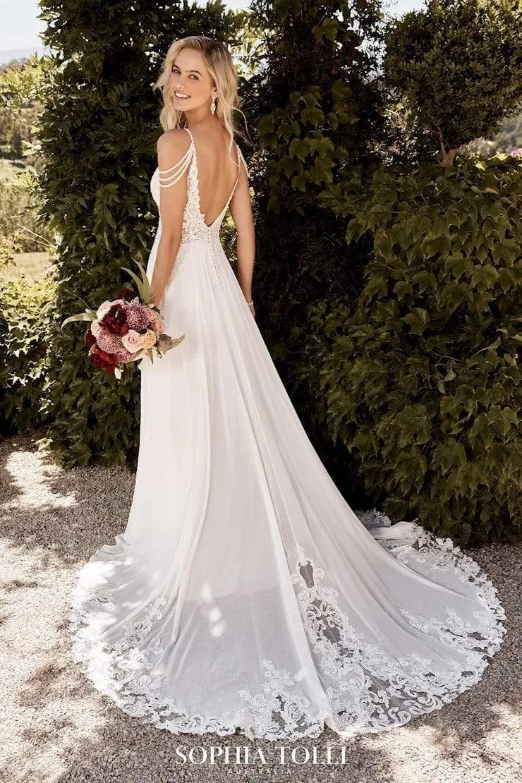 Sophia Tolli: Y22043 - Saskia