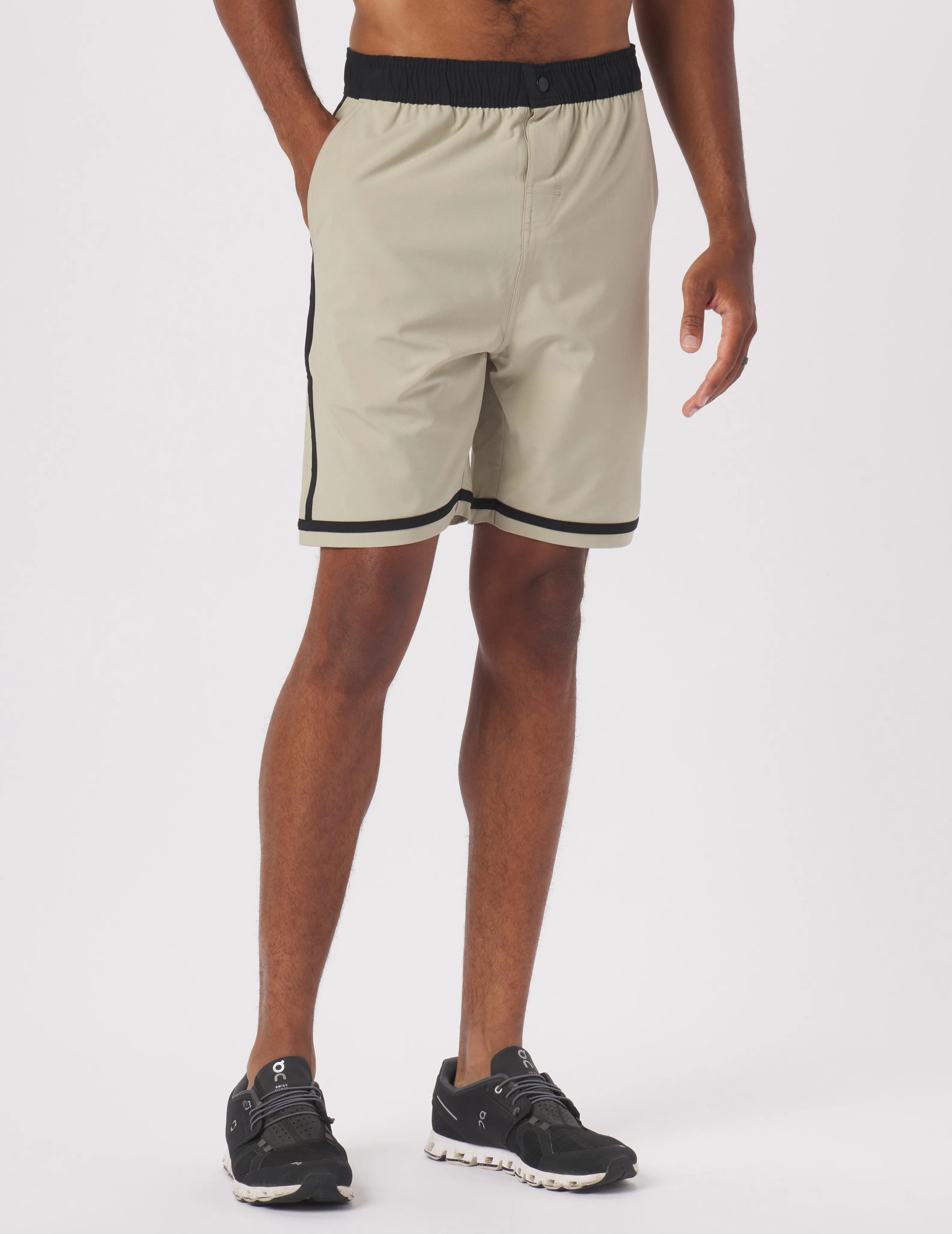Stream Liner Short 7.5": Linen/Black Contrast