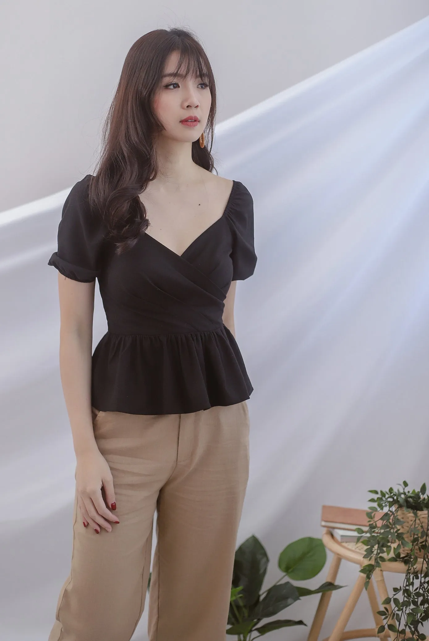 TDC Jasmine Sleeve Linen Top In Black