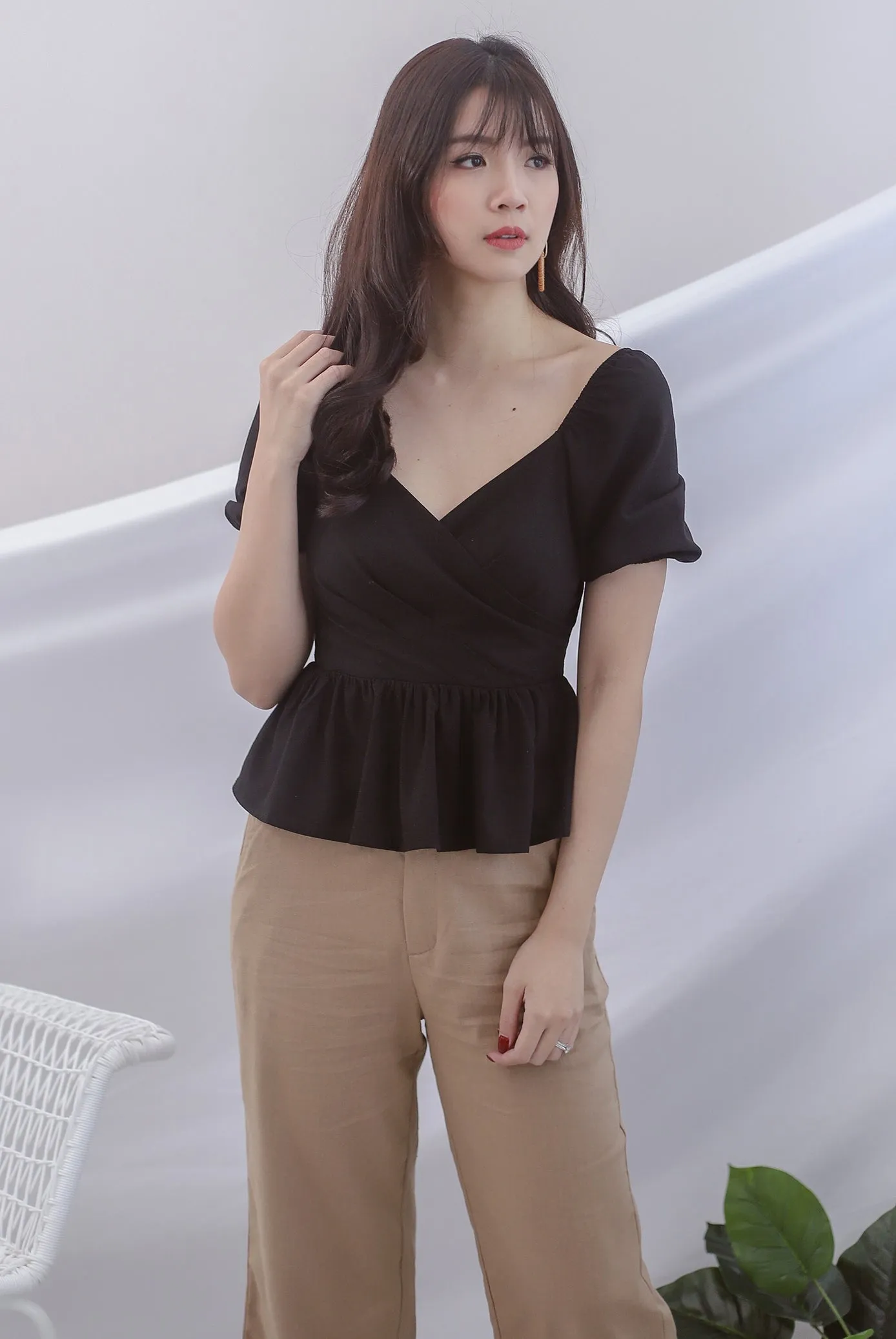 TDC Jasmine Sleeve Linen Top In Black