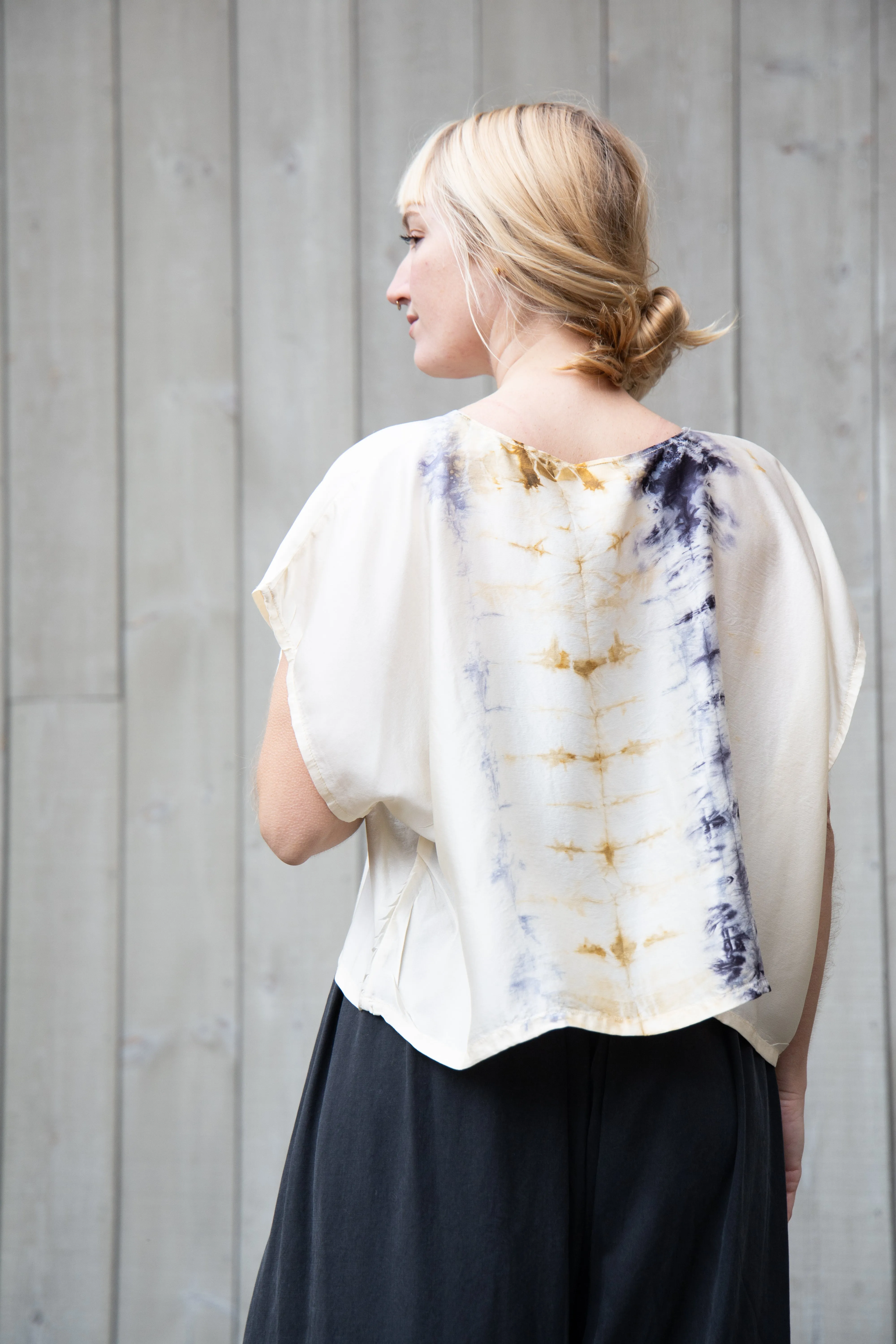 The Shibori Gaia Top