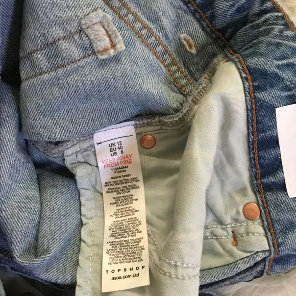 TopShop Super Rip Denim Mom Shorts Size 8
