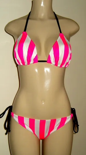 Triangle Top and Single Tie Puckered Butt Bottom