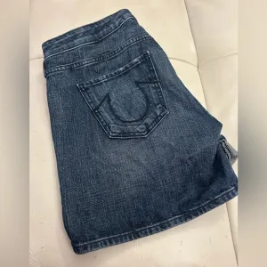 True Religion denim Cassie shorts size 30