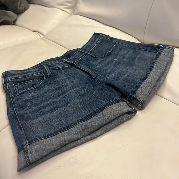 True Religion denim Cassie shorts size 30