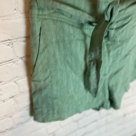 Veronica Beard Borneo Tie-Waist Linen Shorts Size 10