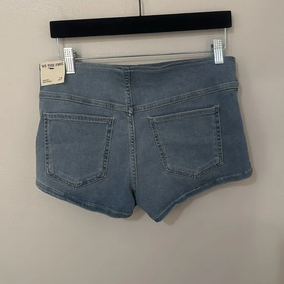 We The Free Sahara Mini Denim Shorts Size 28 or29