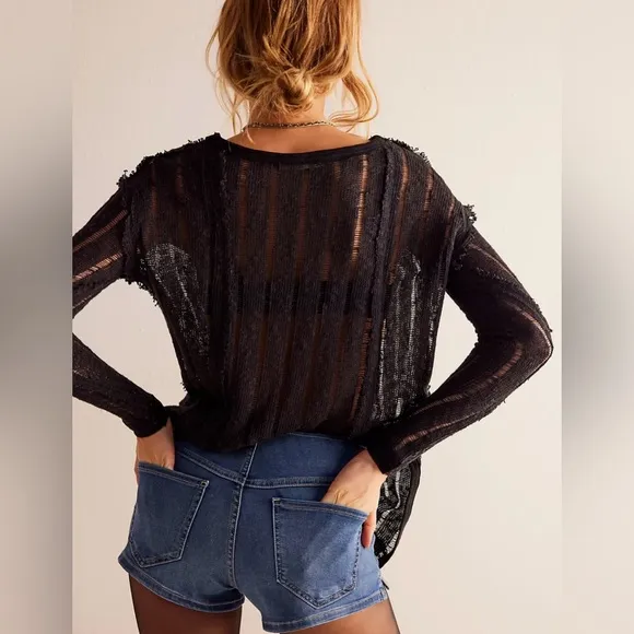 We The Free Sahara Mini Denim Shorts Size 28 or29