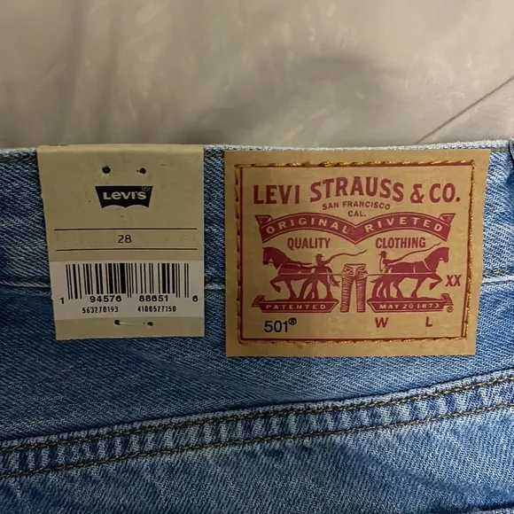 Women Levi’s 501 Distressed Denim Shorts