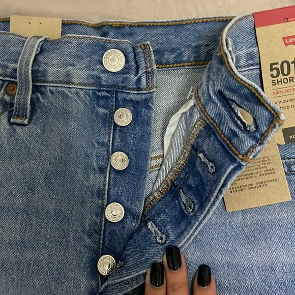 Women Levi’s 501 Distressed Denim Shorts