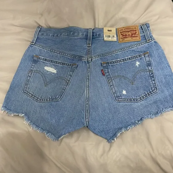 Women Levi’s 501 Distressed Denim Shorts